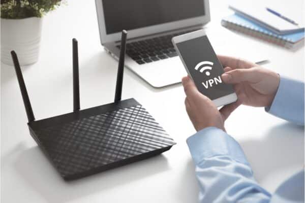 Pourquoi vous devriez installer un VPN sur votre routeur Wi-Fi ? Découvrez les raisons essentielles !